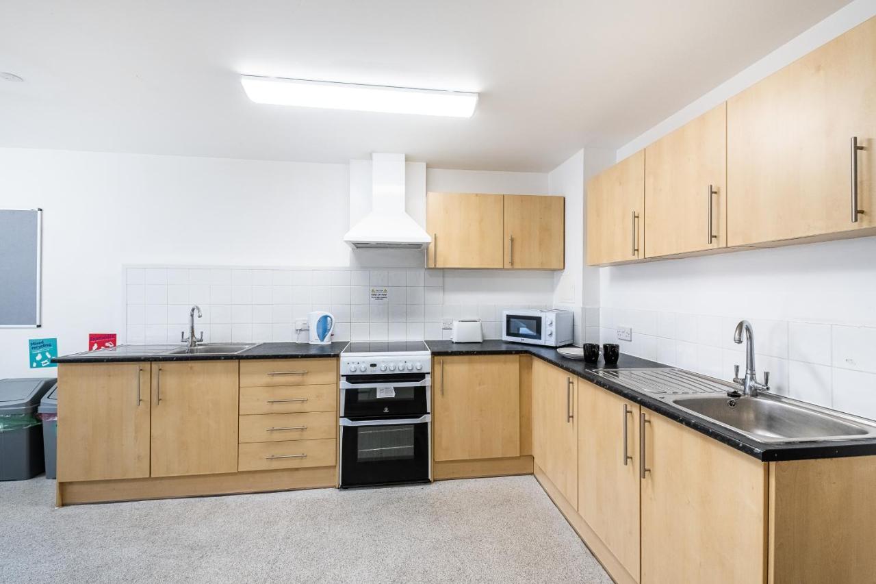 1 Night Free Comfortable Ensuite Rooms, Gillingham - Sk Hoo Eksteriør bilde