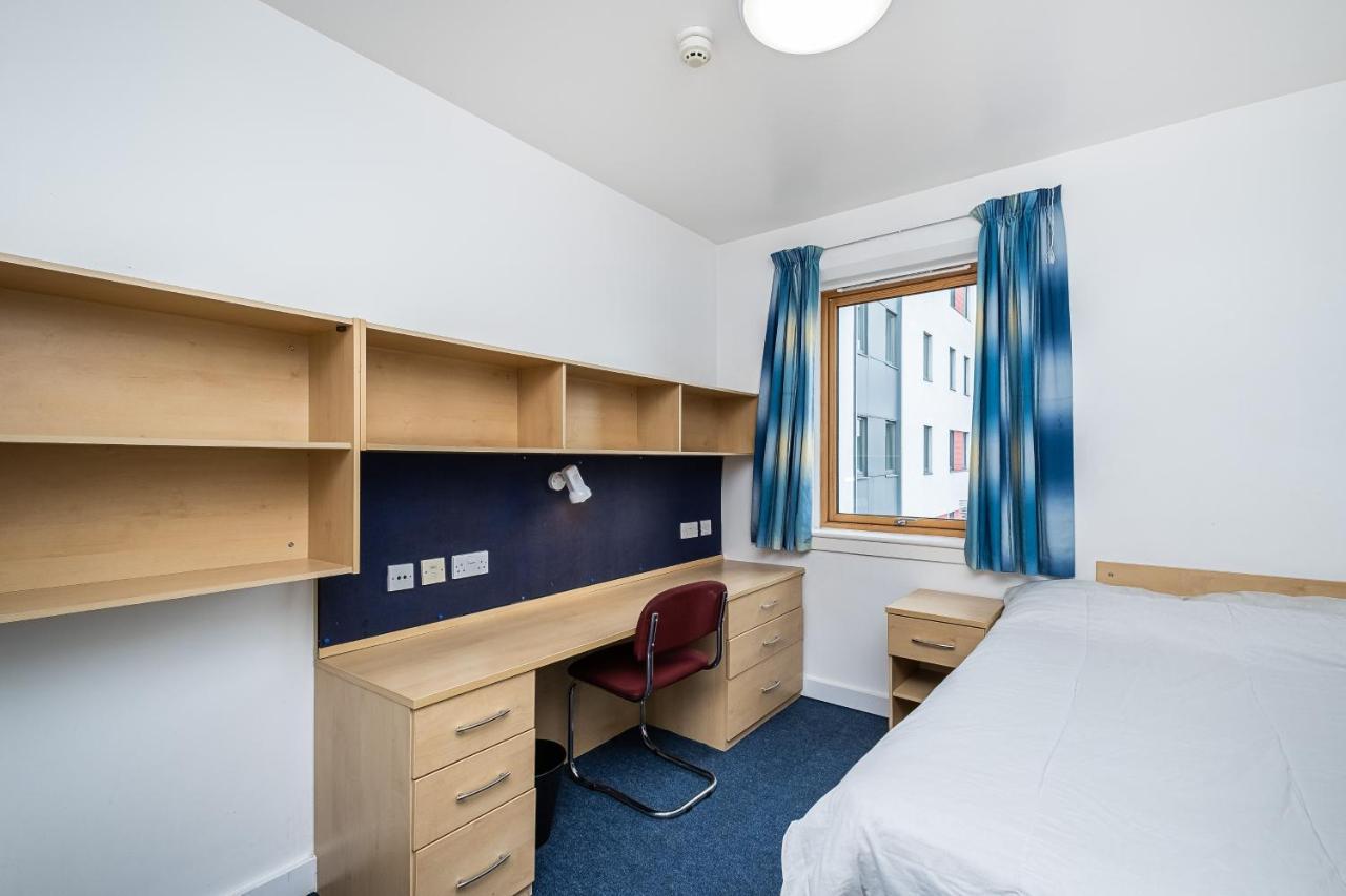 1 Night Free Comfortable Ensuite Rooms, Gillingham - Sk Hoo Eksteriør bilde