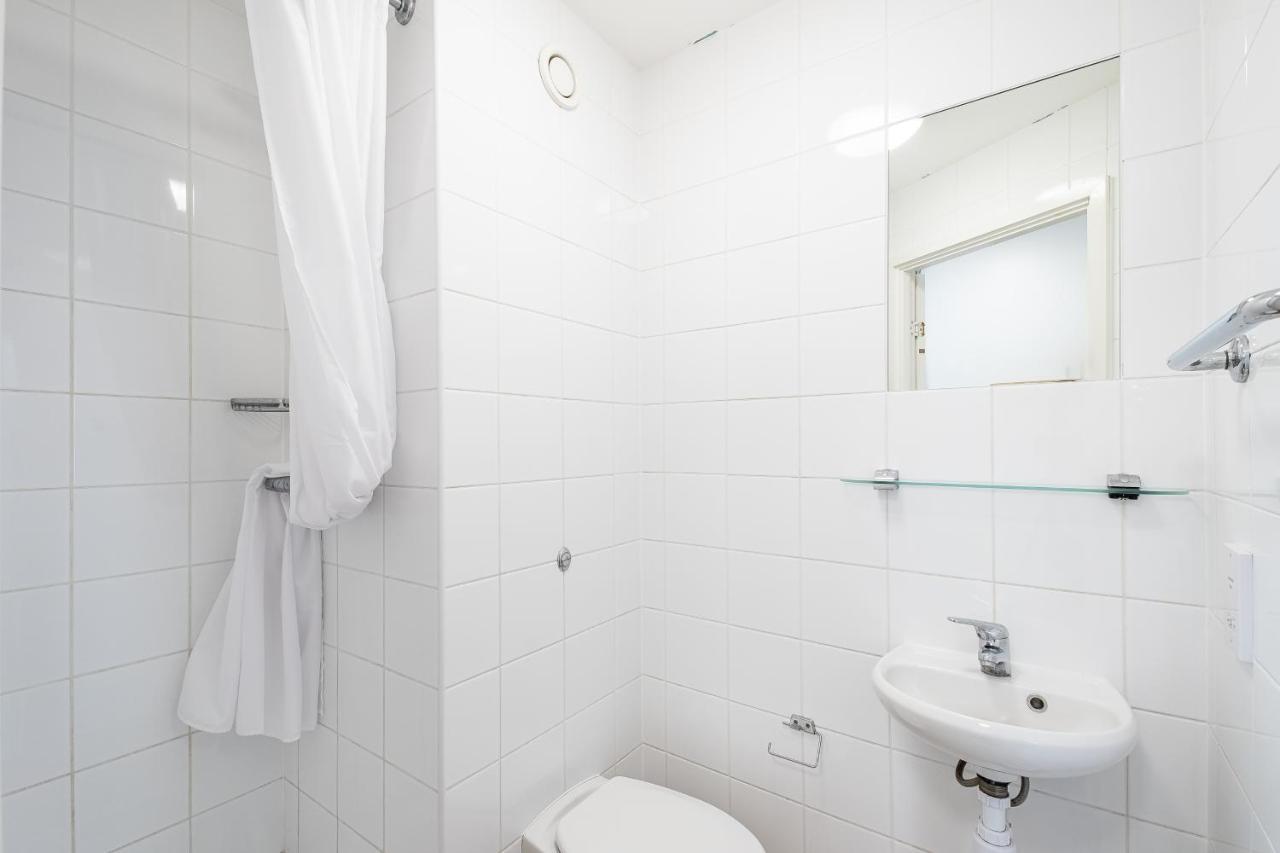 1 Night Free Comfortable Ensuite Rooms, Gillingham - Sk Hoo Eksteriør bilde